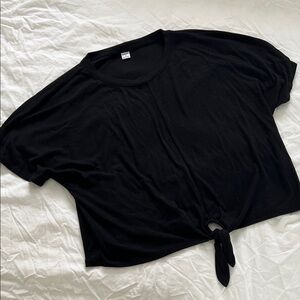 Black Tie-Knot Women's Workout Tee